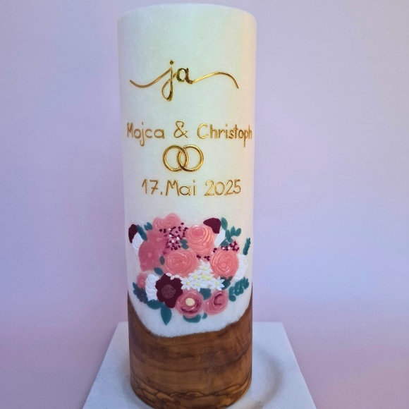 Hochzeitskerze Blumenarraangement